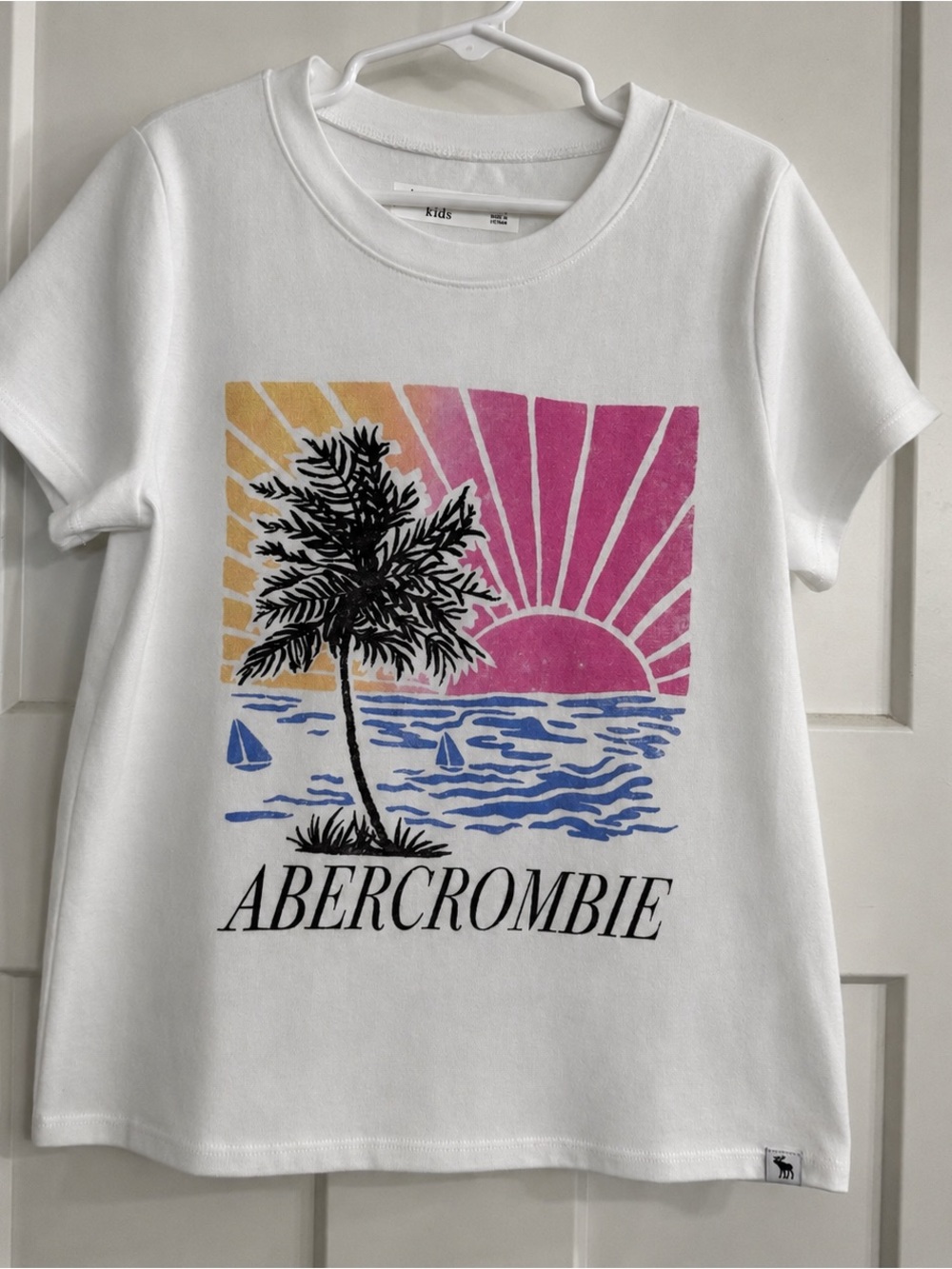 NWT Abercrombie Kids Girls 7/8 White Palm Tree Sunset Graphic T-Shirt